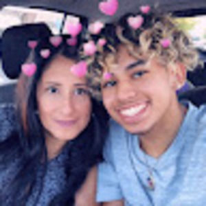 Meet your Posher, Mayra